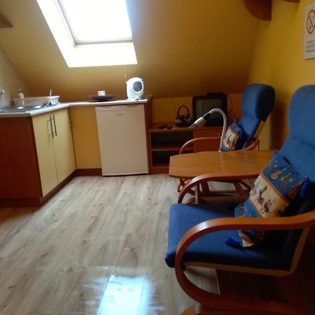 Gospodarstwo Agroturystyczne Ania I Filip Izabelin  Exterior foto