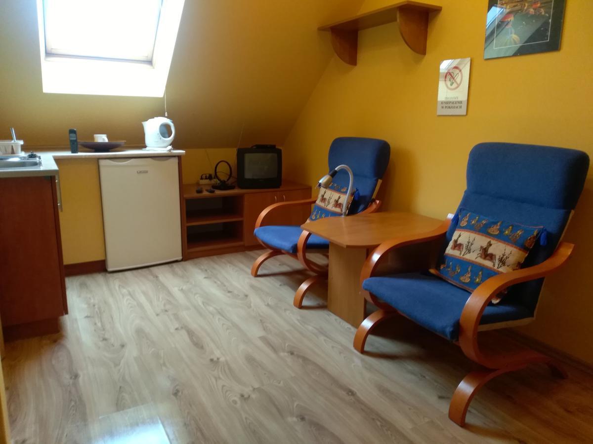 Gospodarstwo Agroturystyczne Ania I Filip Izabelin  Exterior foto