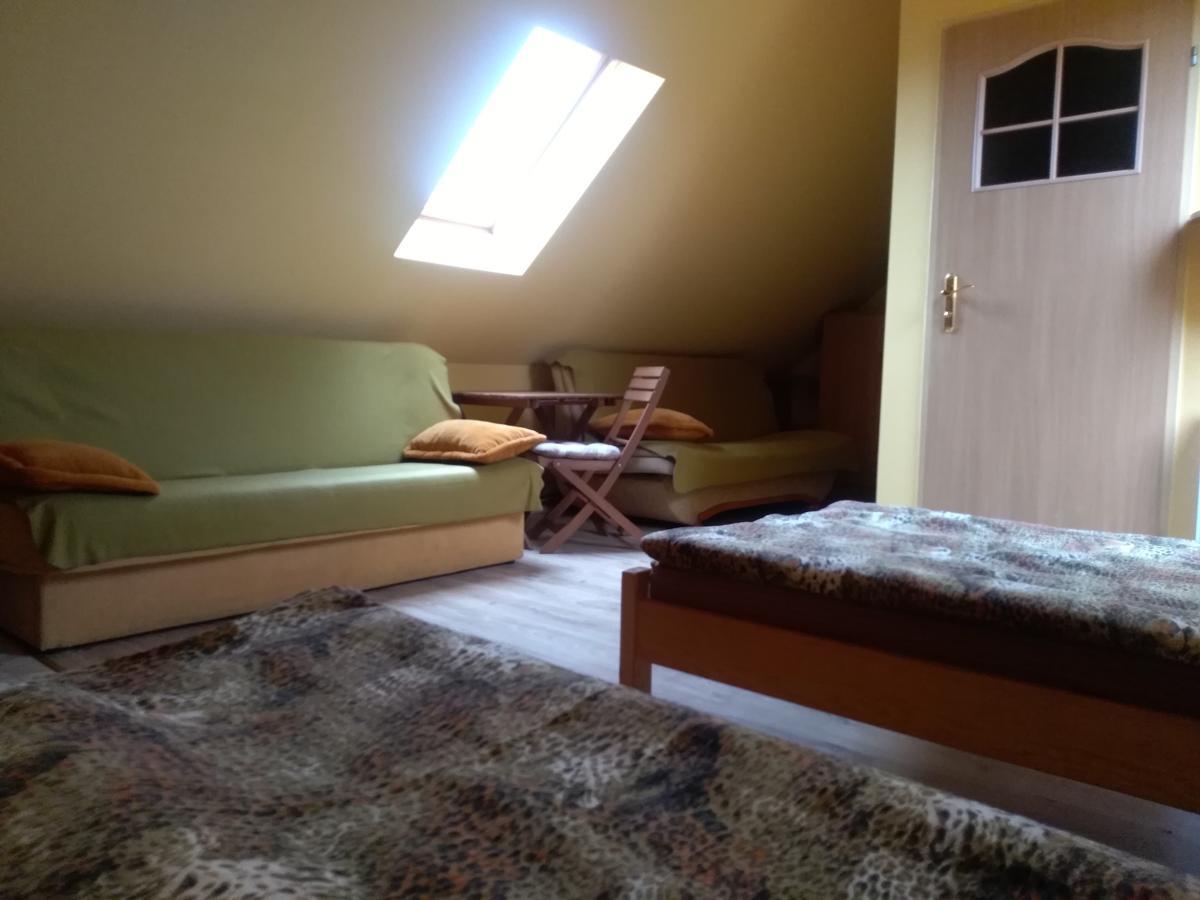 Gospodarstwo Agroturystyczne Ania I Filip Izabelin  Exterior foto